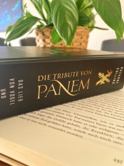 Mehr über den Artikel erfahren //Rezension// Die Tribute von Panem X – Das Lied von Vogel und Schlange – Suzanne Collins