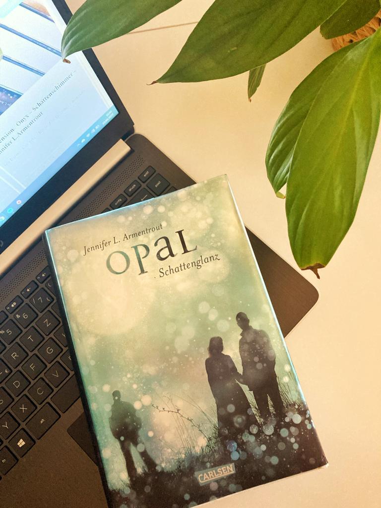 Mehr über den Artikel erfahren //Rezension// Opal – Schattenglanz – Jennifer L.Armentrout