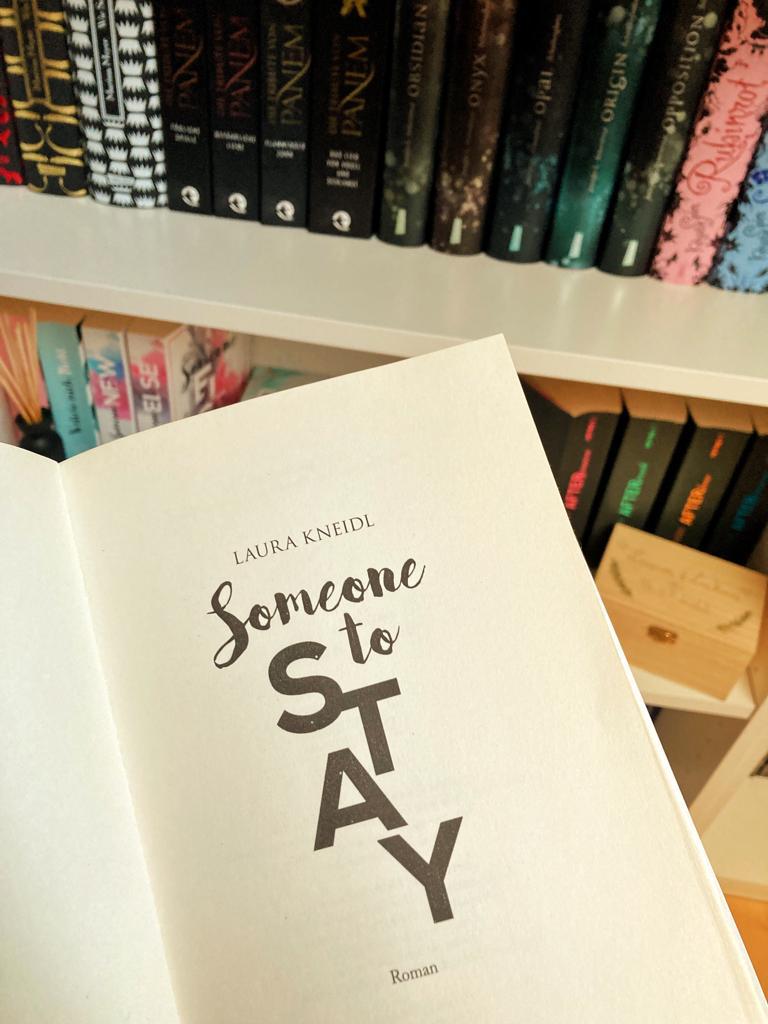 Mehr über den Artikel erfahren //Rezension// Someone to Stay – Laura Kneidl