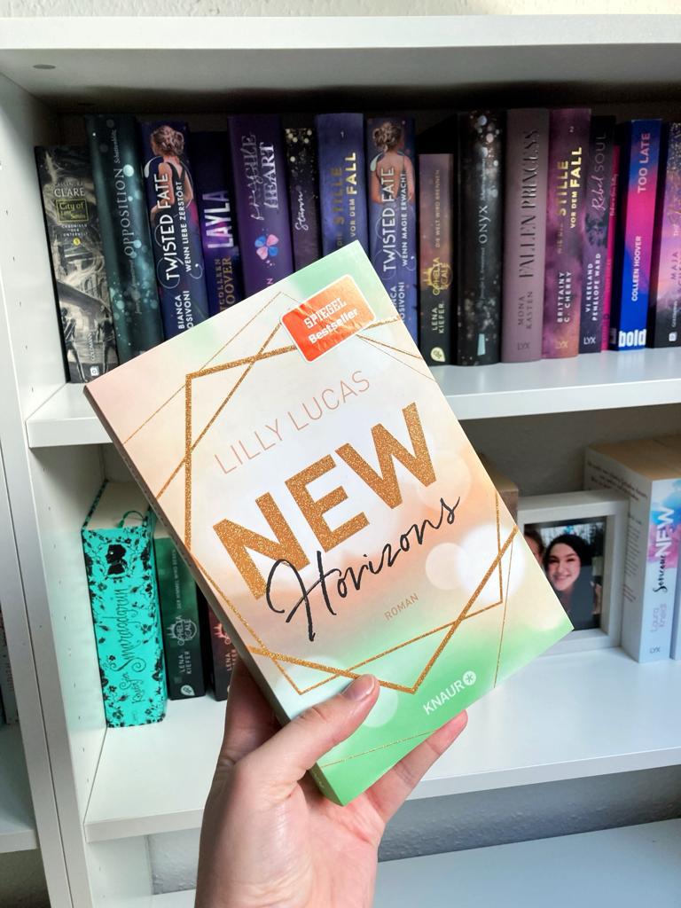 Mehr über den Artikel erfahren //Rezension// New Horizons – Lilly Lucas